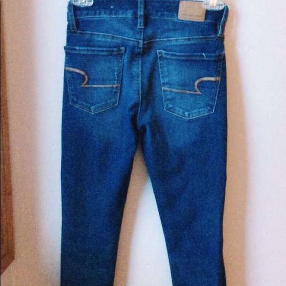 Dark wash skinny ripped American Eagle jeans! :) - Picture 2 of 3